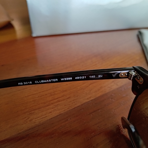Ray Ban Clubmaster Men's Sunglasses - Picture 7 of 9